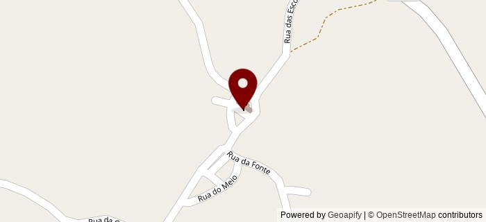 Largo da Igreja, Vila Garcia