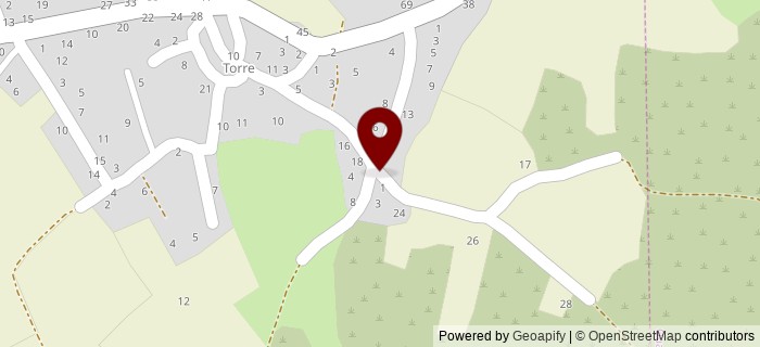 Travessa dos Castanheiros, Torre