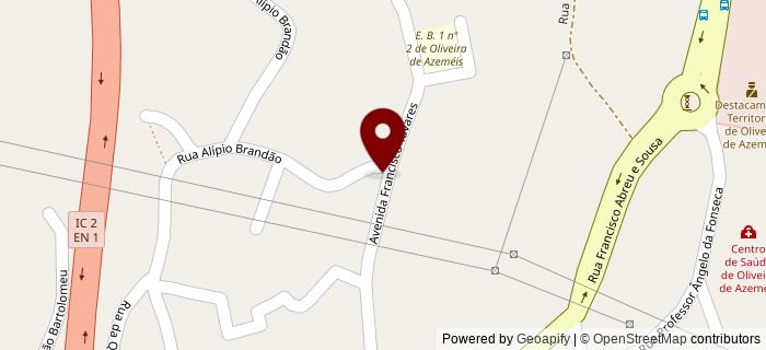 Avenida Francisco Tavares, Oliveira de Azem�is