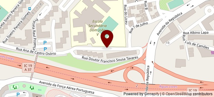 Rua Doutor Francisco Sousa Tavares, Amadora