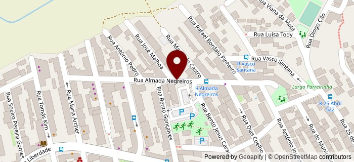 Rua Almada Negreiros, Amadora