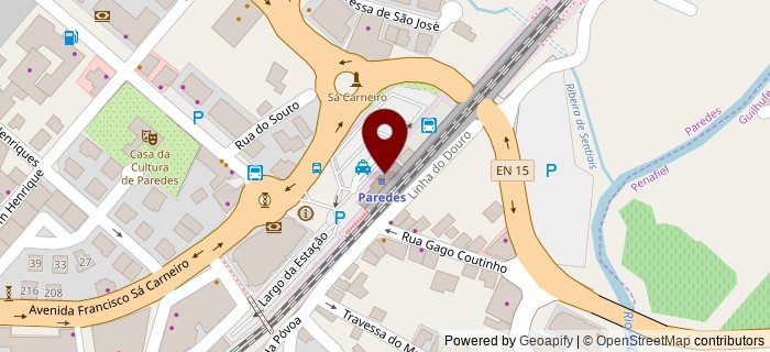 Largo da Esta��o, Paredes