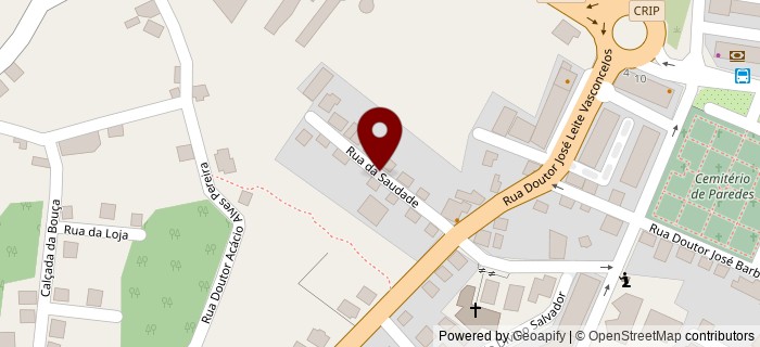 Rua Saudade, Paredes