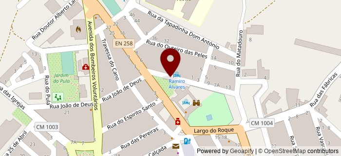 Largo Doutor Jo�o Fernandes da Silveira, Alvito