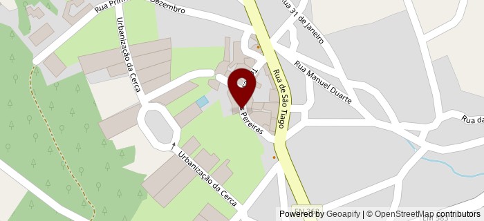 Travessa das Pereiras, Trem�s