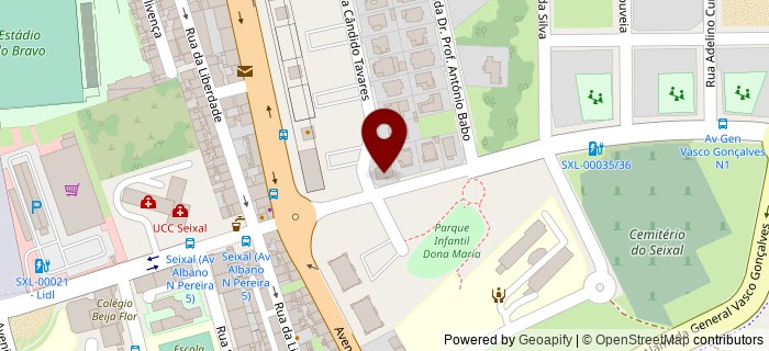 Passeio Alexandre Dumas, Cavadas