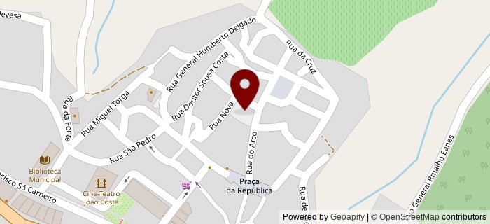 Largo 25 de Abril, S�o Jo�o da Pesqueira