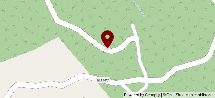 Rua Traz do Outeiro, Lustosa