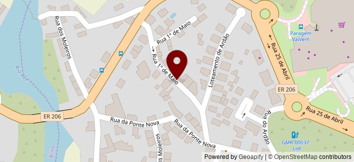 Rua 1� de Maio, Guimar�es