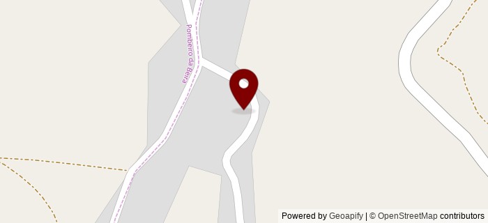 Rua Dona Alzirinha, Cadavais