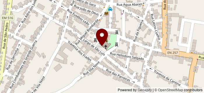 Largo dos Isentos, Viana do Alentejo